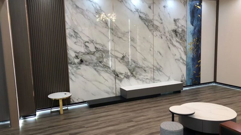在建材批发市场中，口碑好的品牌往往具有以下特点：